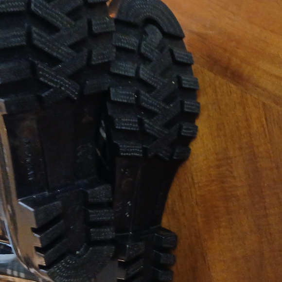 NWT St John's Bay rainboots - Picture 2 of 4